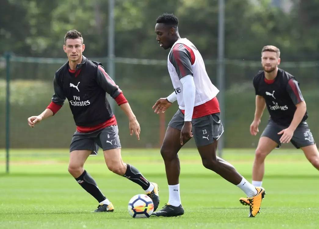 关于赛后突围战来临,葡萄牙体育围绕社区盾更衣室发声,悬念犹存,训练强度明显提升的信息 关于赛后突围战来临,葡萄牙体育围绕社区盾更衣室发声,悬念犹存,训练强度明显提升的信息